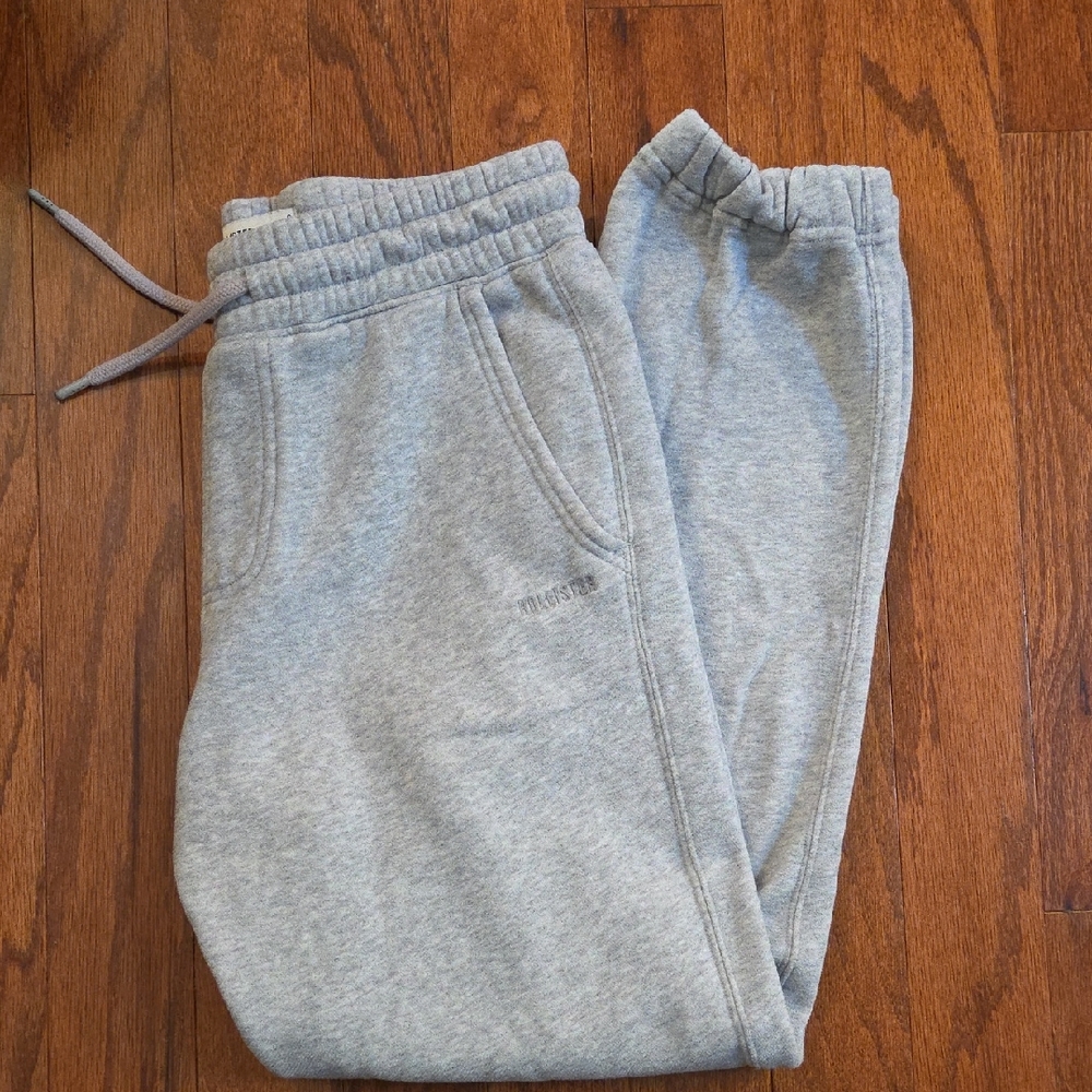 Hollister Mens Light Gray Joggers - Small Tall